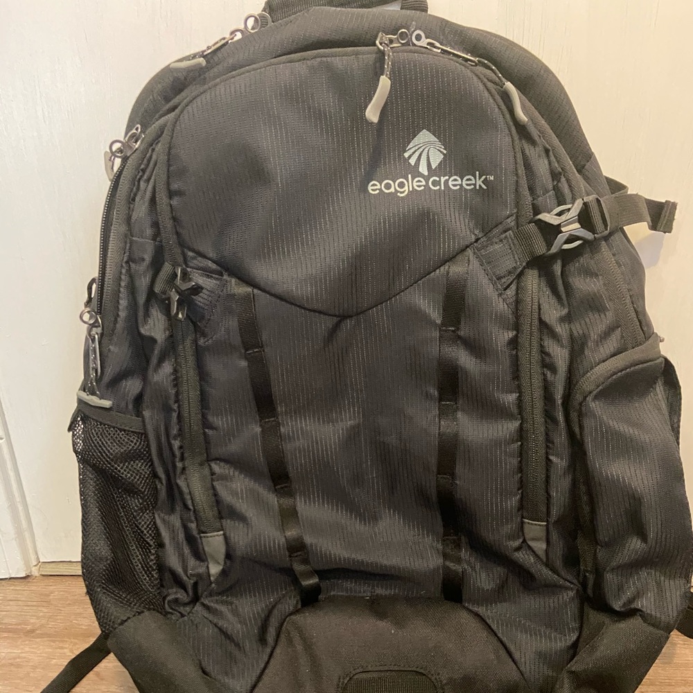 Eagle Creek Universal Traveler Backpack, 30L